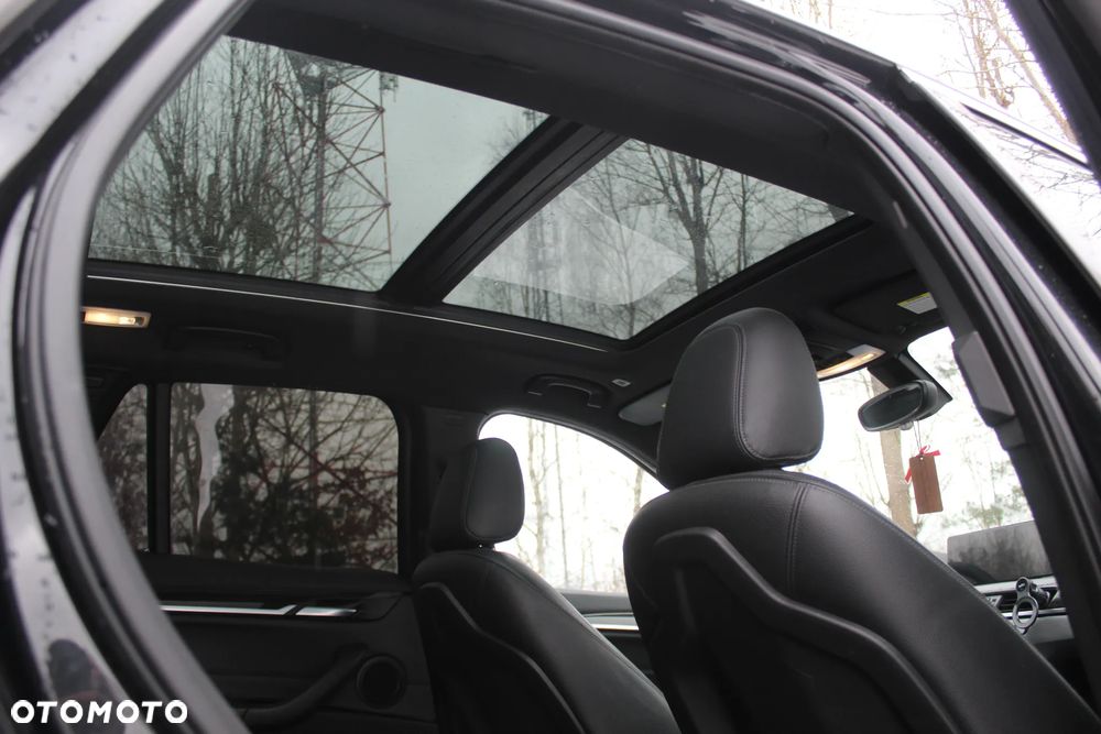 BMW X1 xDrive25i xLine - 19