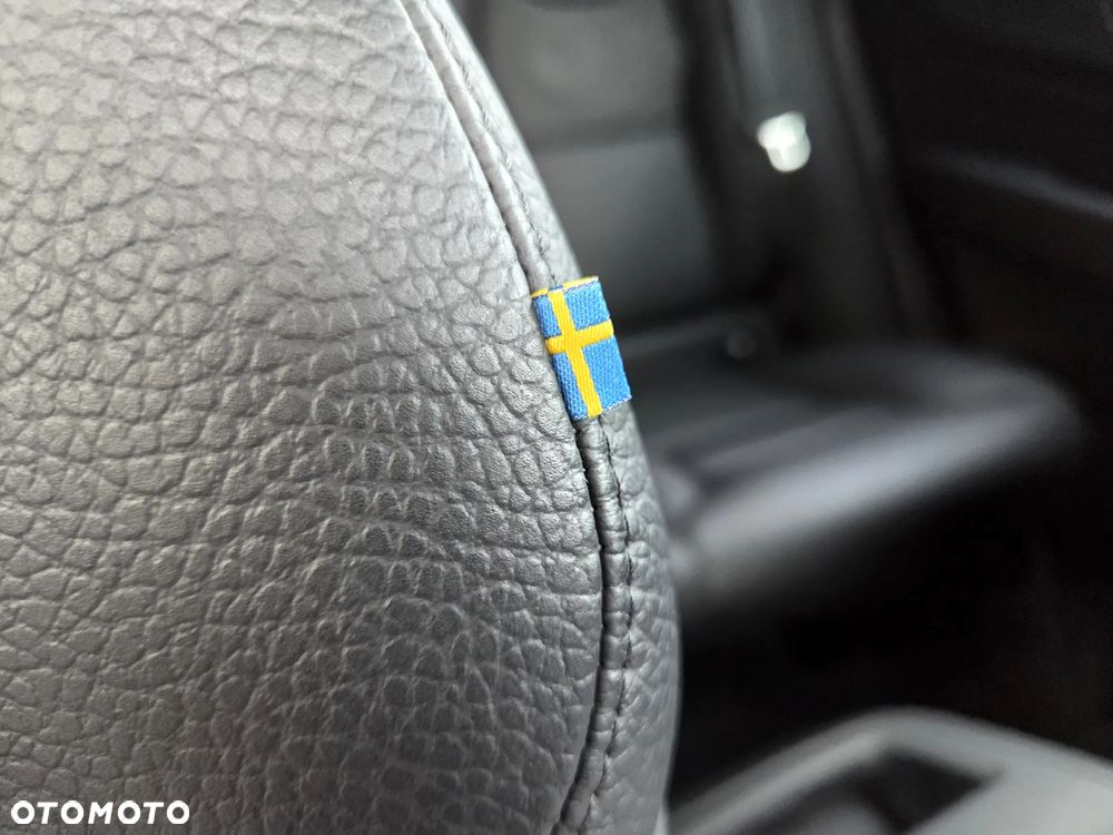Volvo XC 60 B4 D Geartronic Inscription - 34
