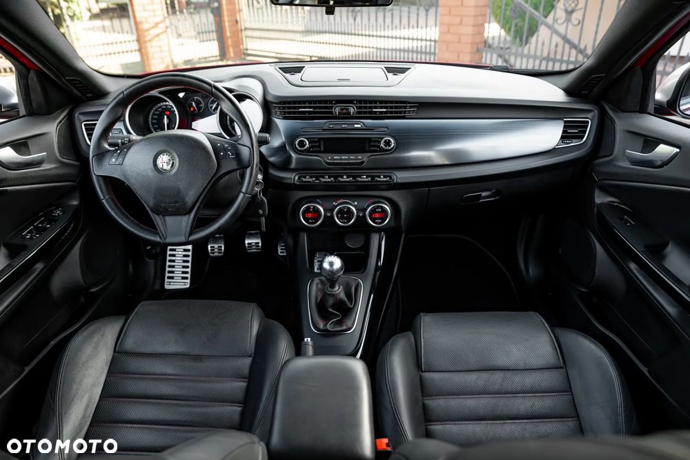 Alfa Romeo Giulietta 1.8 TBi 16V Quadrifoglio Verde - 28