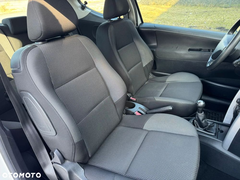 Peugeot 207 1.4 HDi Presence - 7