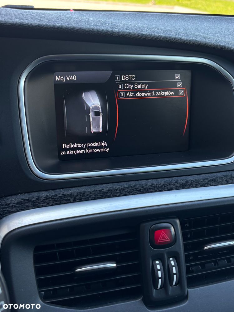 Volvo V40 - 20