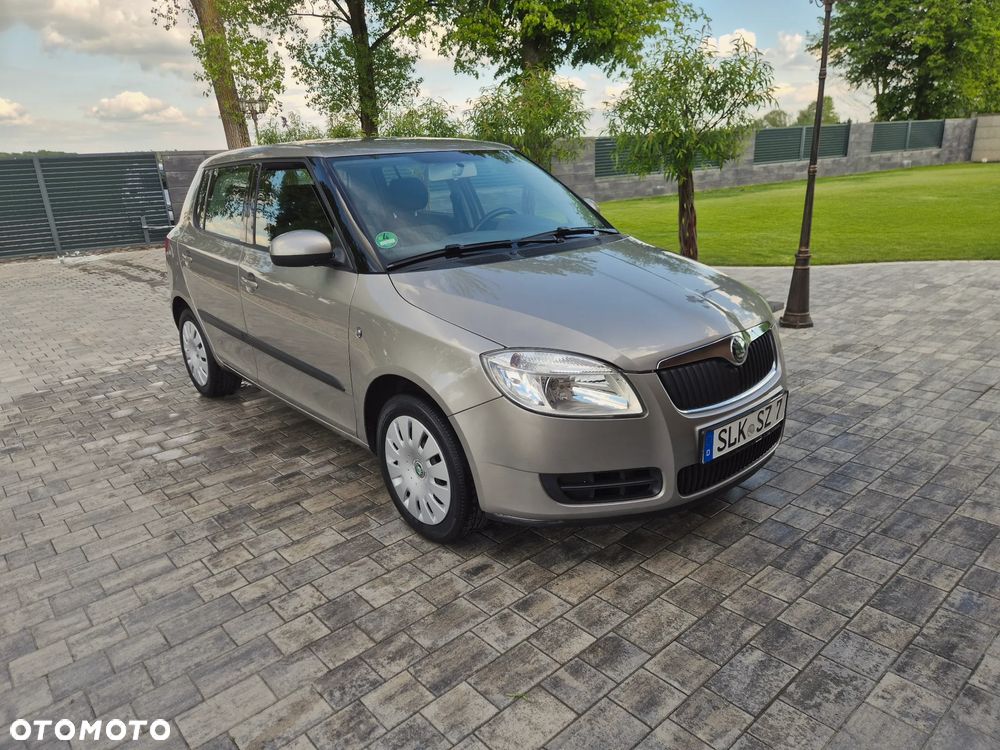 Skoda Fabia 1.2 HTP Elegance - 2