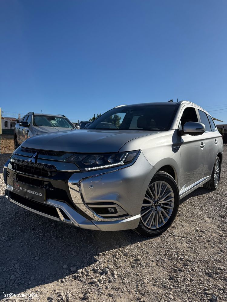 Mitsubishi Outlander 2.4 Instyle - 2