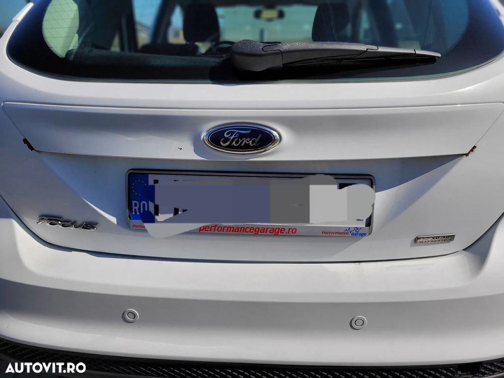 Ford Focus - 10