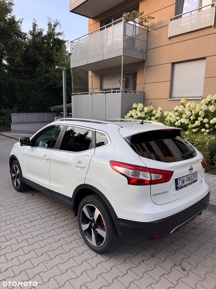 Nissan Qashqai 1.2 DIG-T N-Connecta Xtronic EU6 - 2