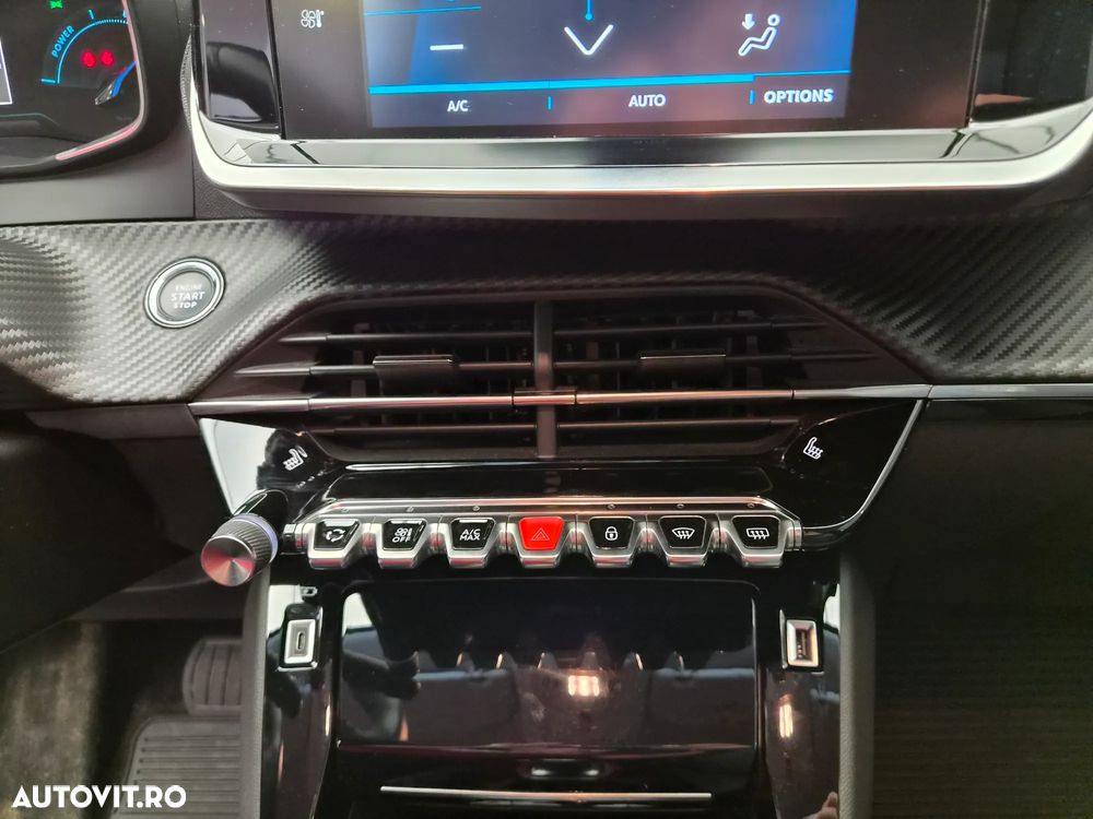 Peugeot 208 e-208 Allure - 28