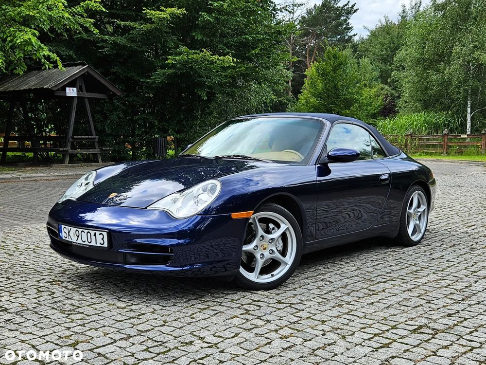 Porsche 911 Carrera 4 - 1