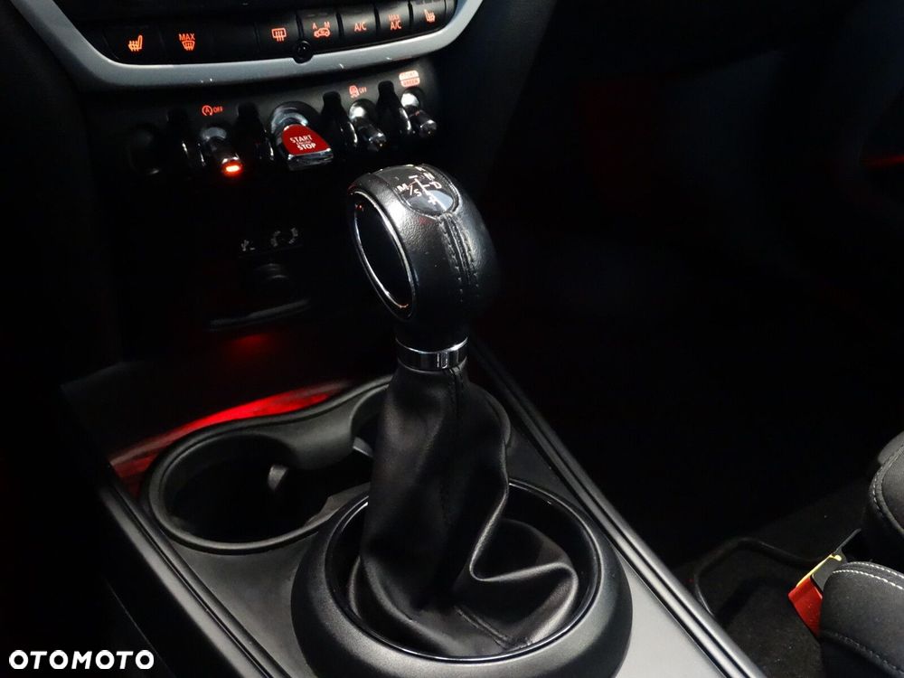 MINI Countryman - 25