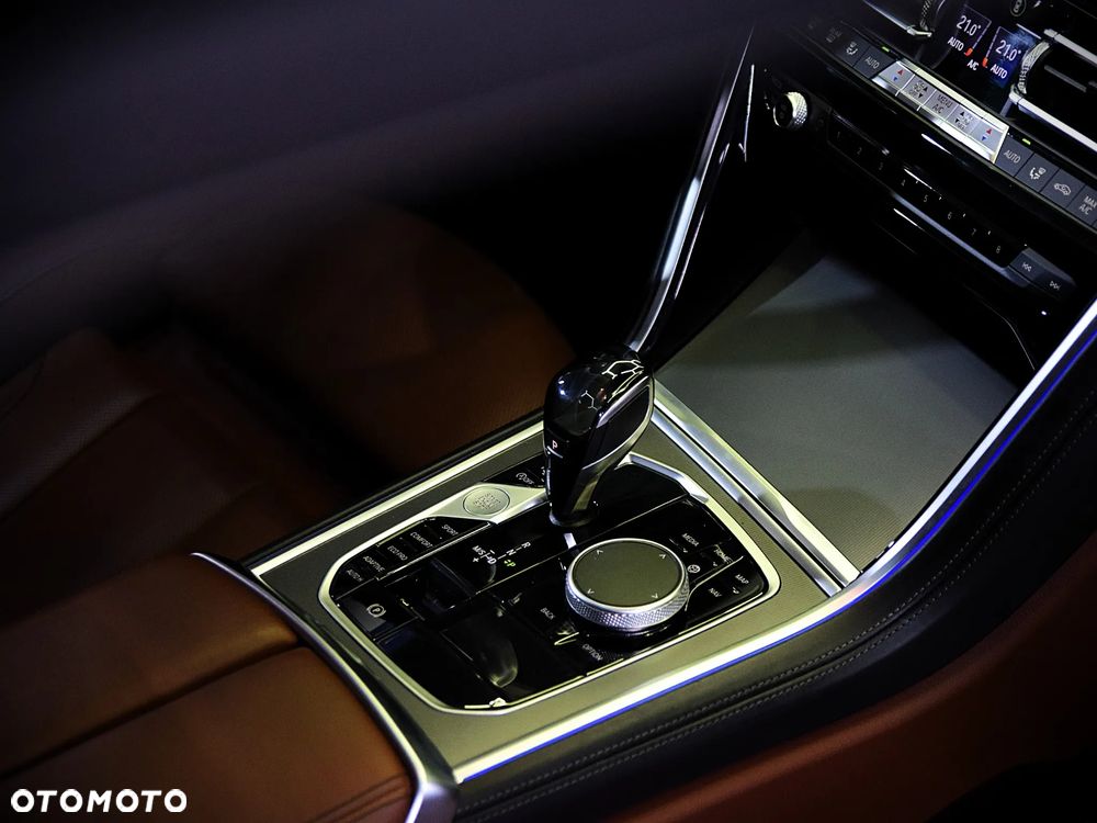 BMW Seria 8 840i xDrive - 20