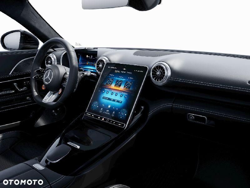 Mercedes-Benz AMG GT 43 mHEV - 8