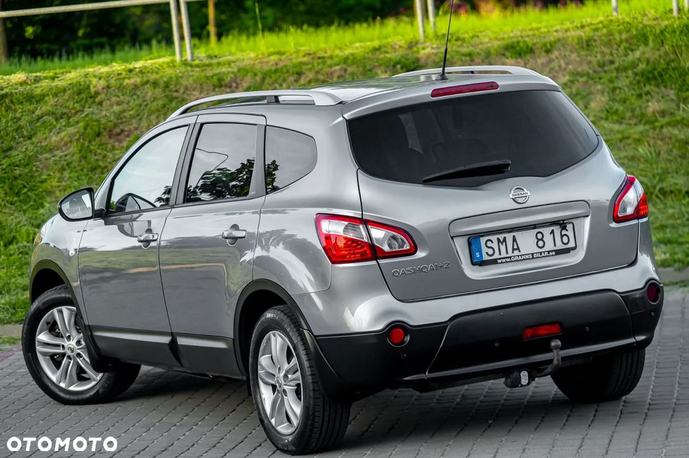 Nissan Qashqai+2 2.0 4x4 Tekna Premium - 4