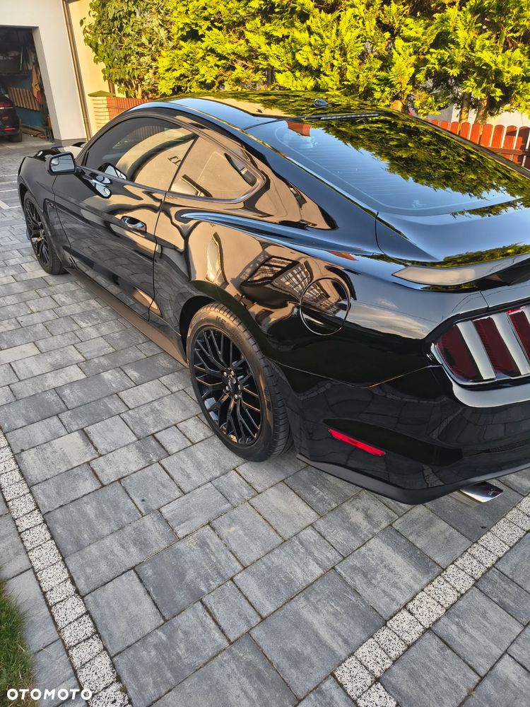 Ford Mustang 5.0 V8 GT - 2