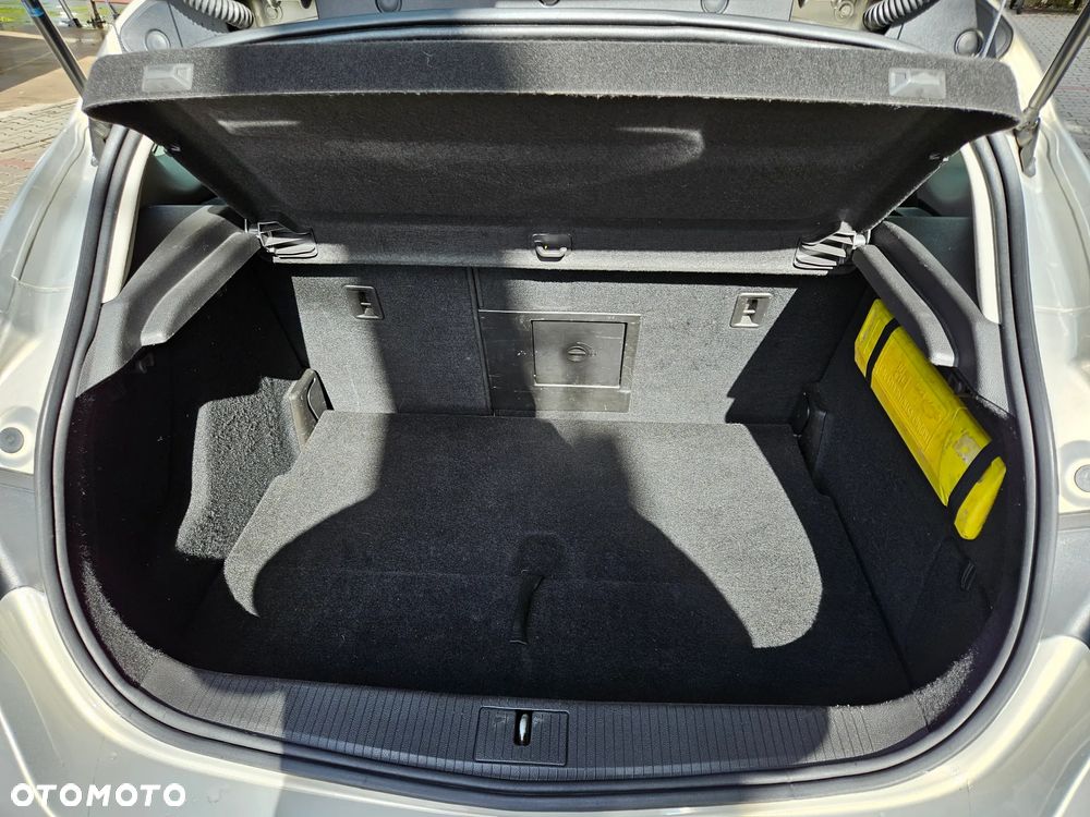 Opel Astra IV 1.7 CDTI Cosmo - 25