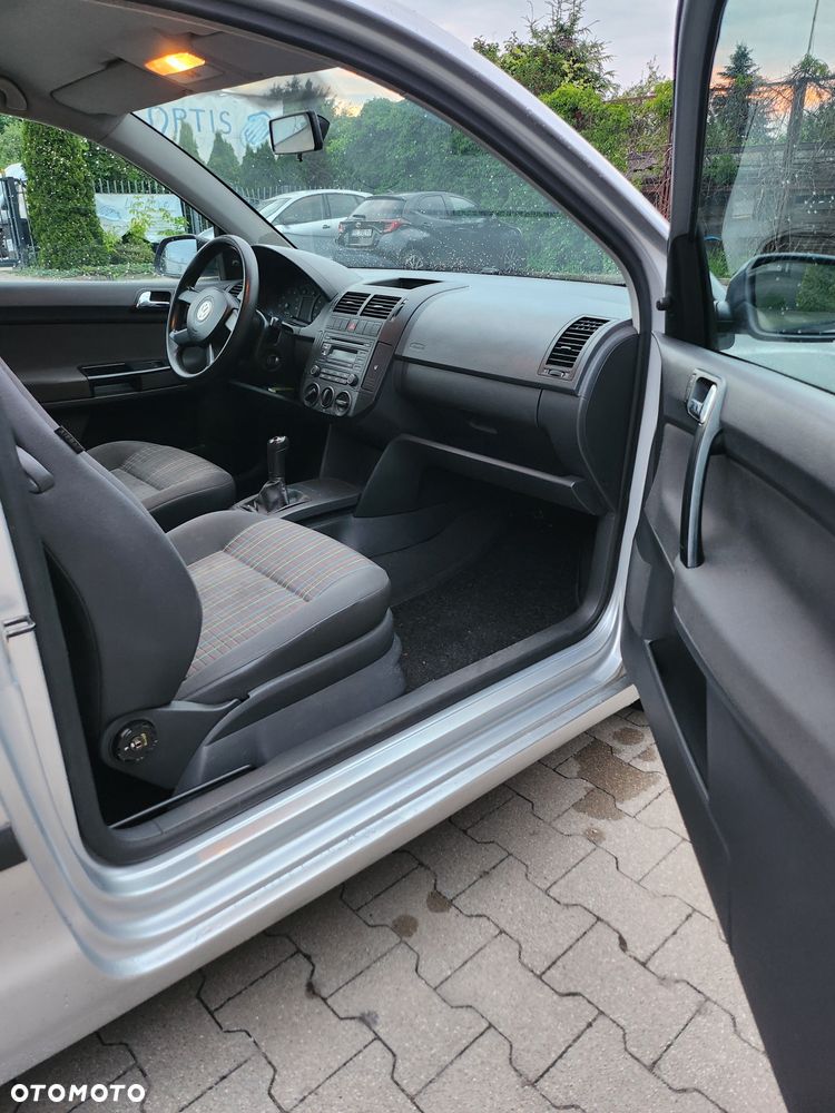 Volkswagen Polo - 7