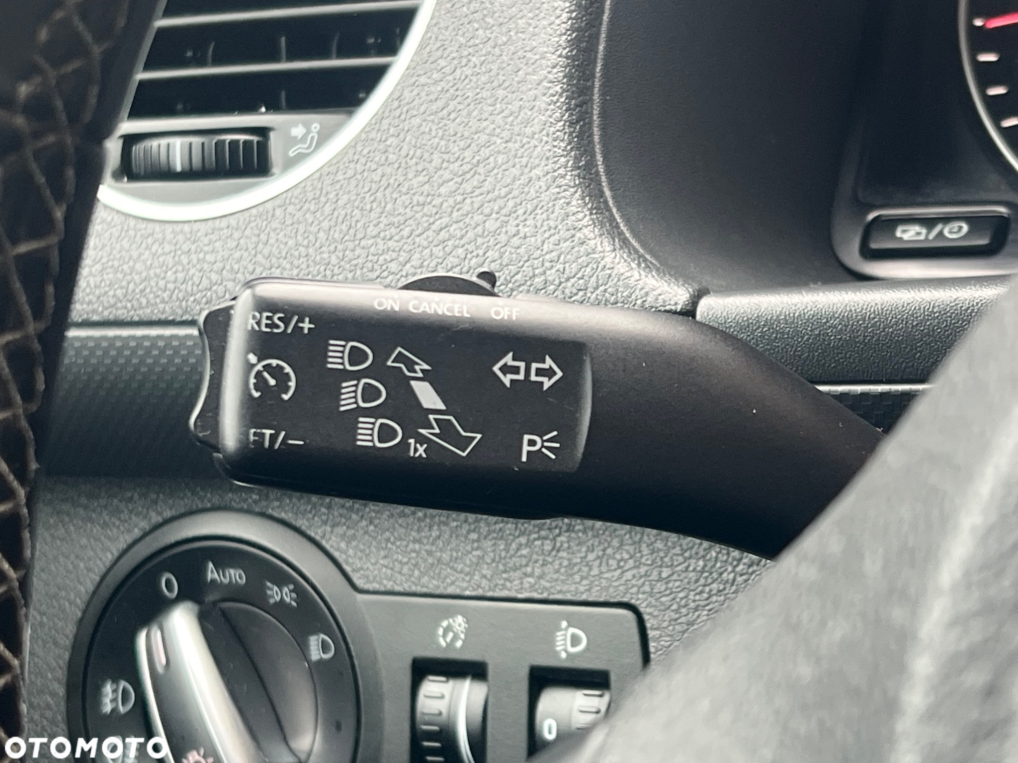 Volkswagen Caddy 2.0 TDI Trendline DSG - 15