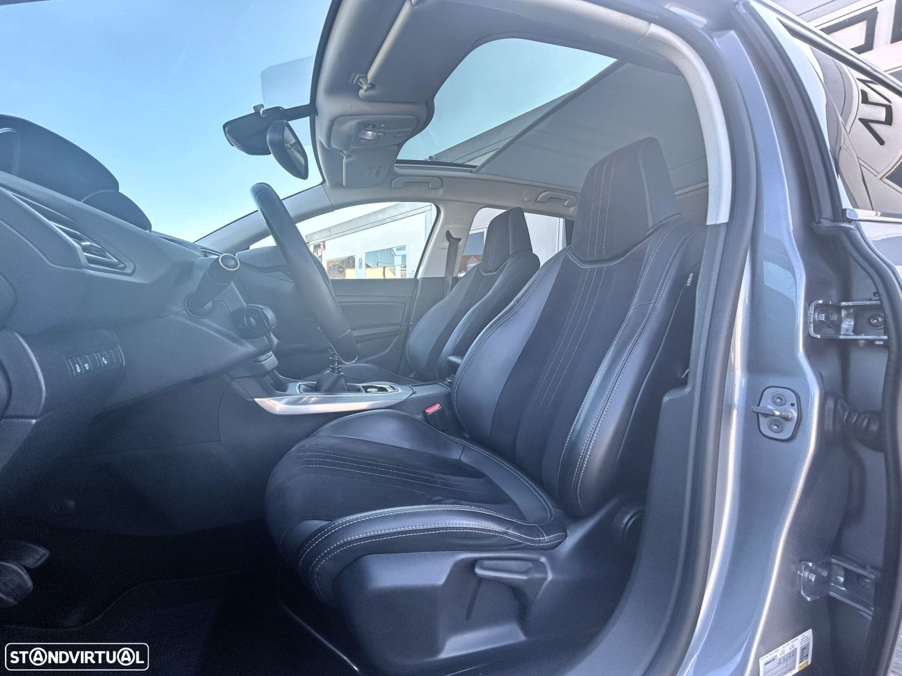 Peugeot 308 1.2 PureTech Allure - 11