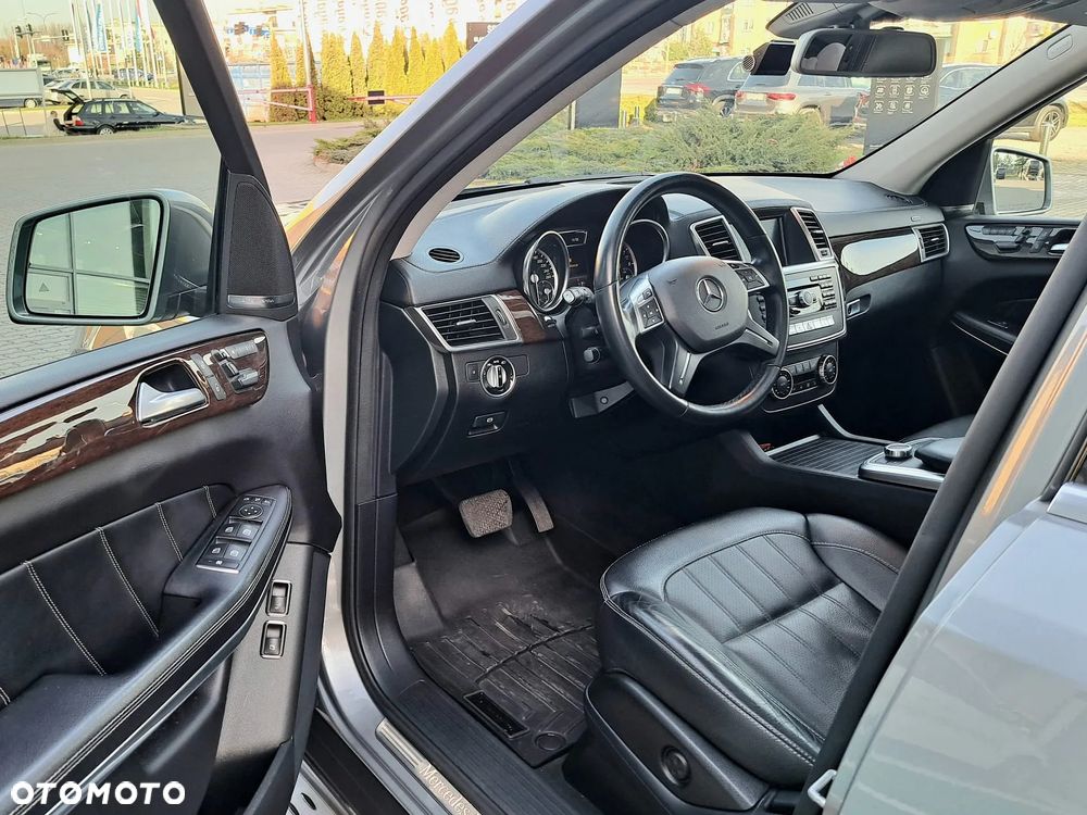 Mercedes-Benz GL - 7