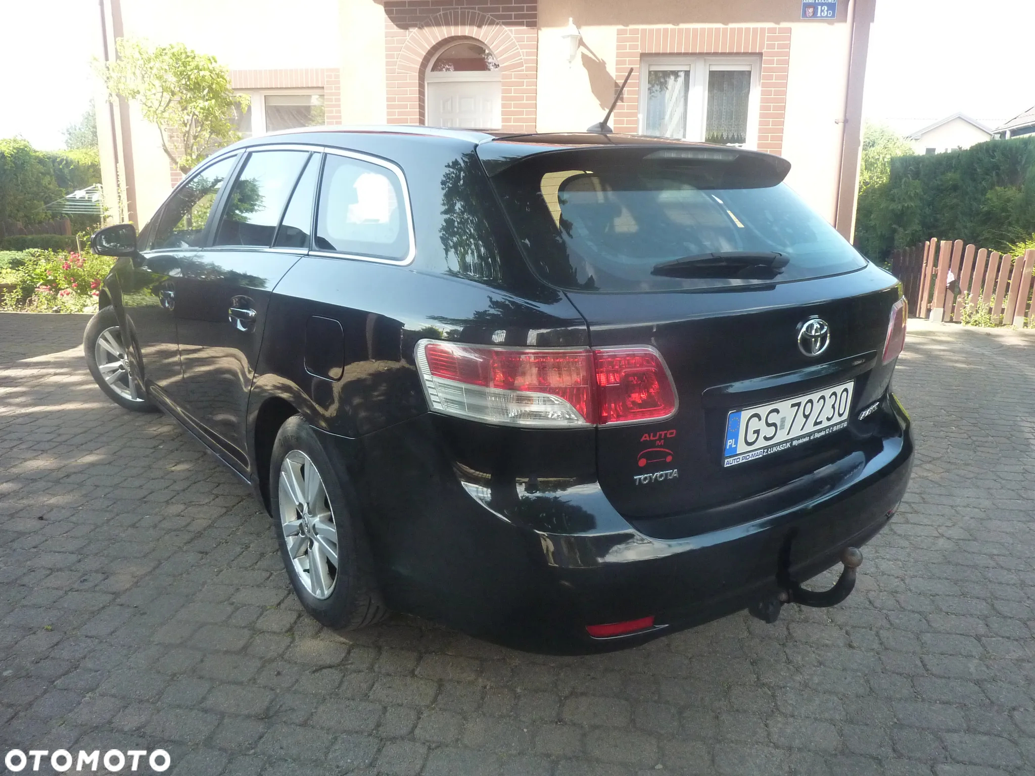 Toyota Avensis - 2