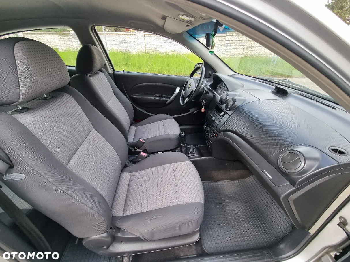 Chevrolet Aveo 1.2 16V LS - 15
