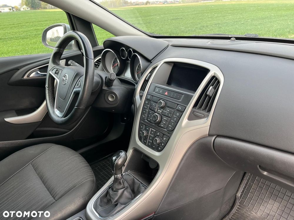 Opel Astra 1.4 T Cosmo - 26