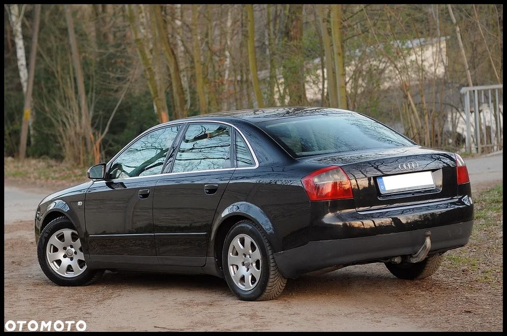 Audi A4 Limousine - 4