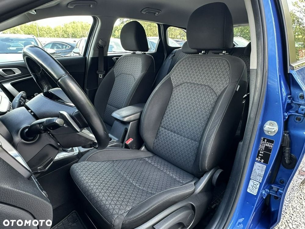 Kia Ceed 1.4 T-GDI M Max DCT - 12