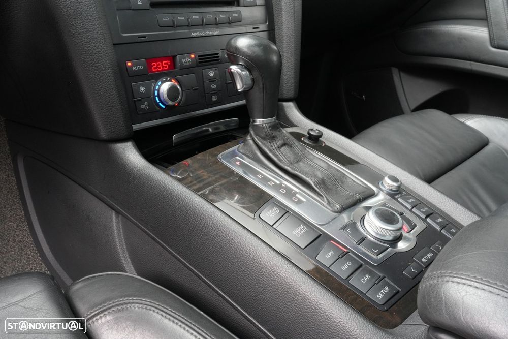 Audi Q7 3.0 TDi Tiptronic - 11