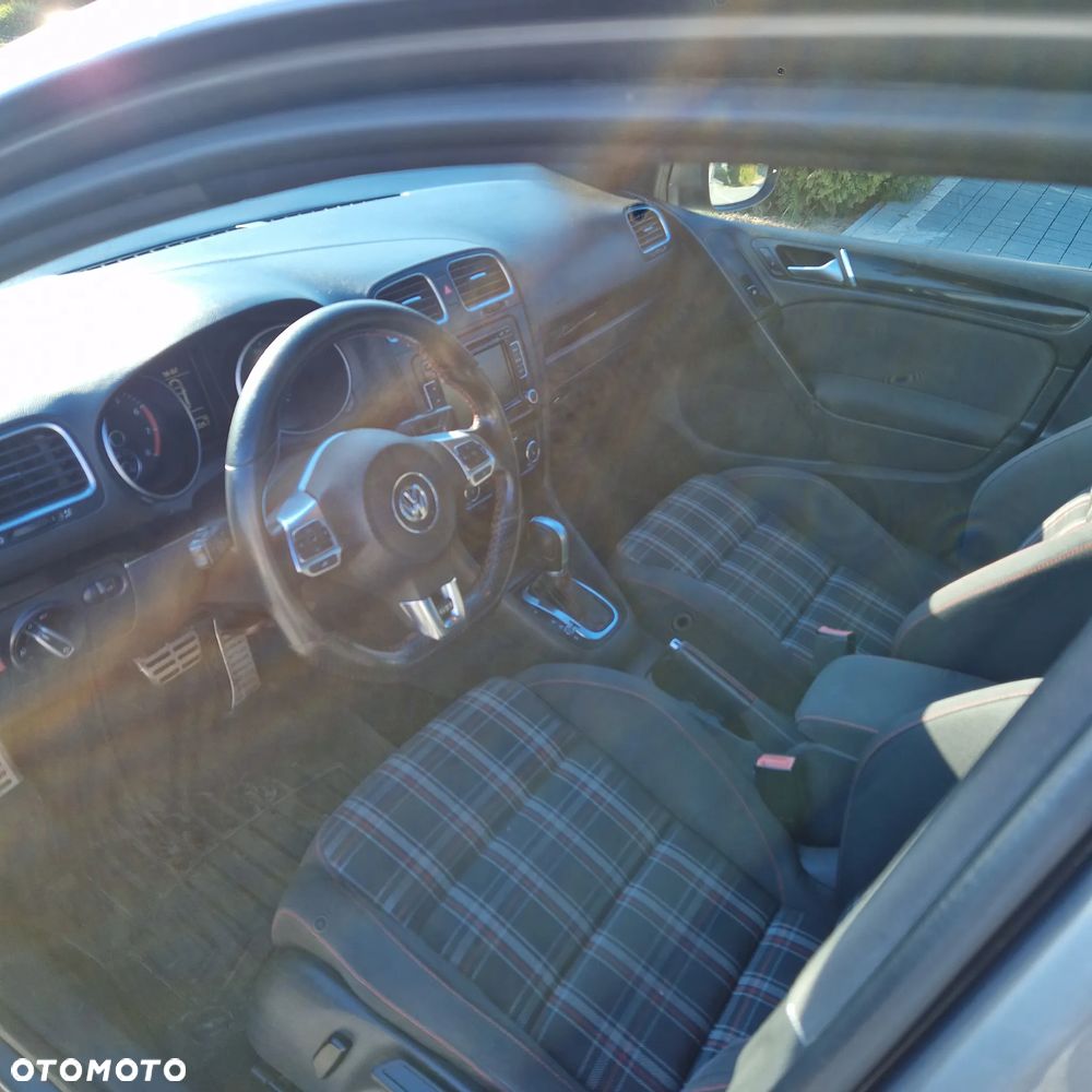 Volkswagen Golf 2.0 GTI DSG - 9