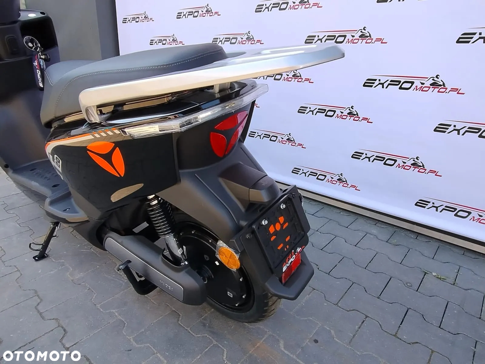 Yadea C-line - 9