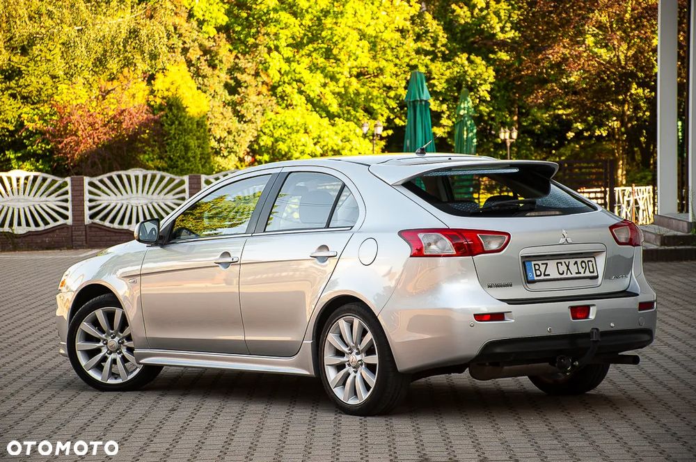 Mitsubishi Lancer 1.8 Intense - 13