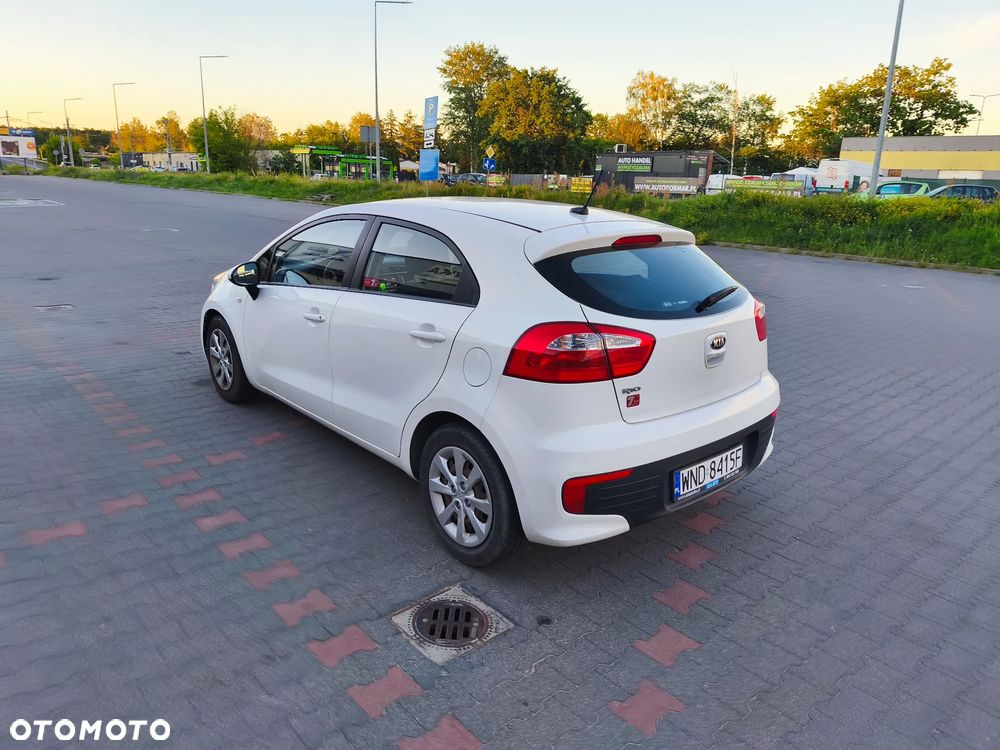 Kia Rio 1.2 Business Line - 4