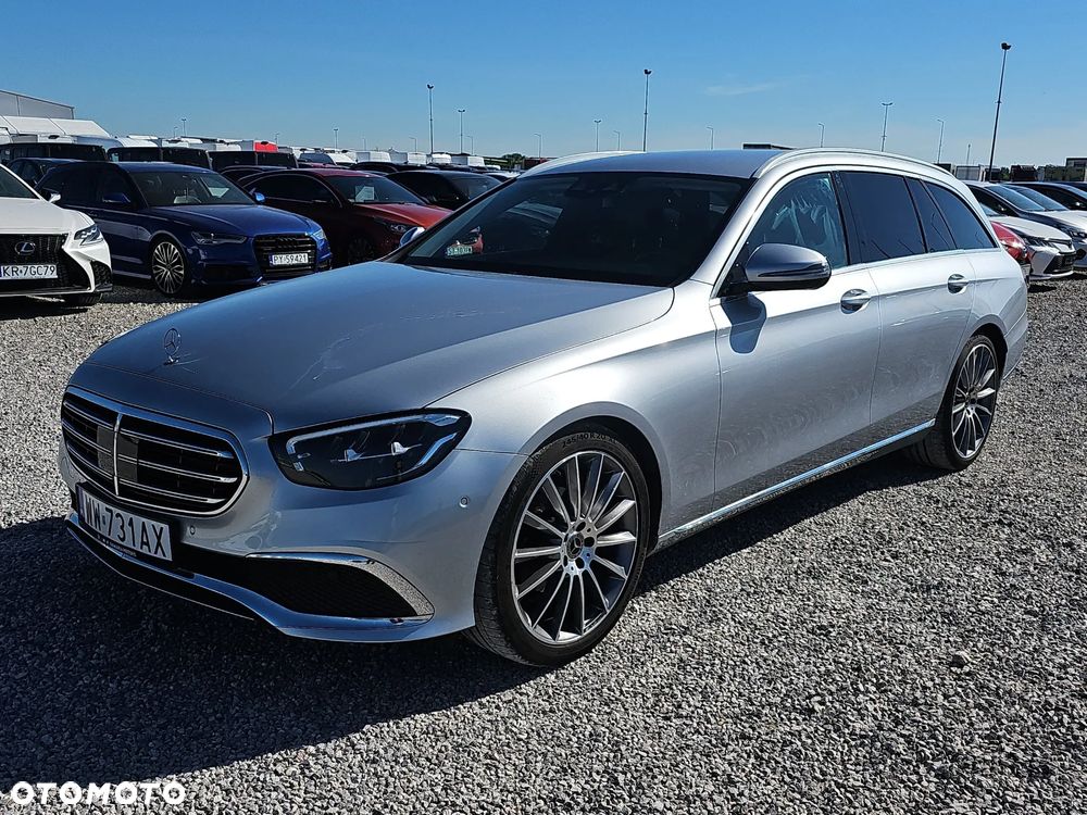 Mercedes-Benz Klasa E 220 d mHEV 4-Matic Exclusive 9G-Tronic - 2