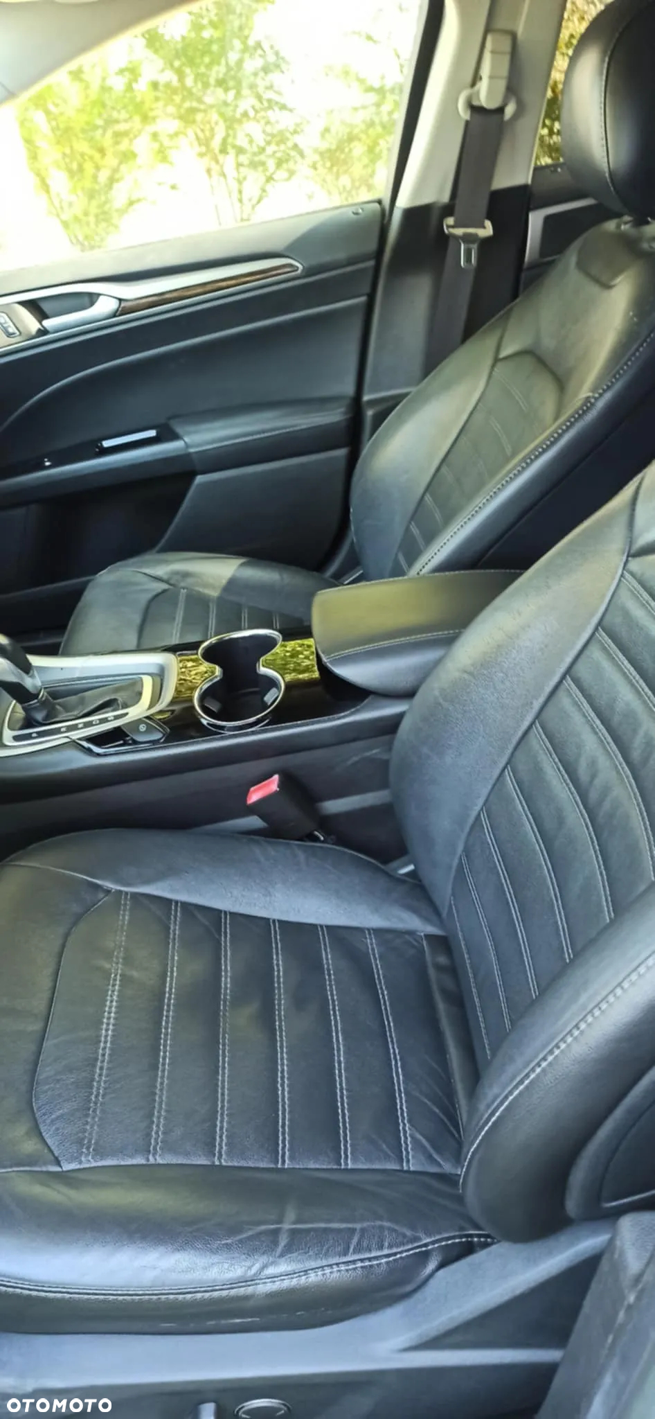 Ford Fusion 2.0 EcoBoost Titanium - 8