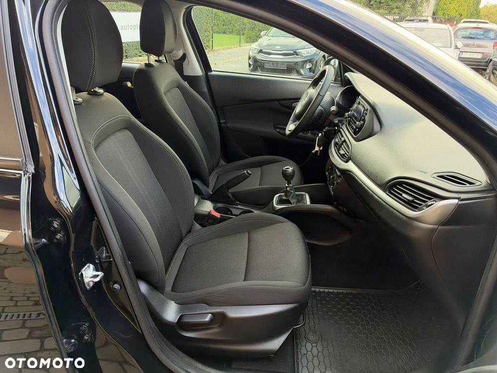 Fiat Tipo 1.4 T-Jet 16v Lounge EU6 - 23