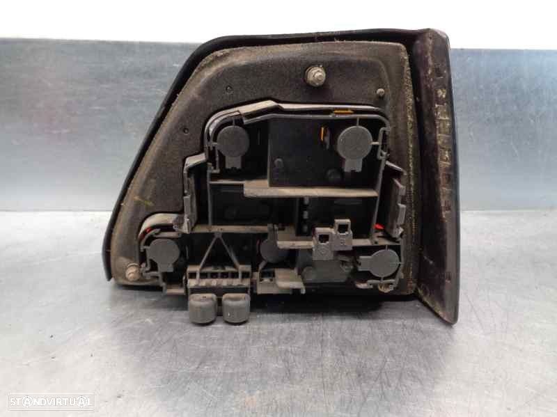 FAROLIM TRASEIRO ESQUERDO VOLKSWAGEN GOLF II 1991 -191945112B - 2