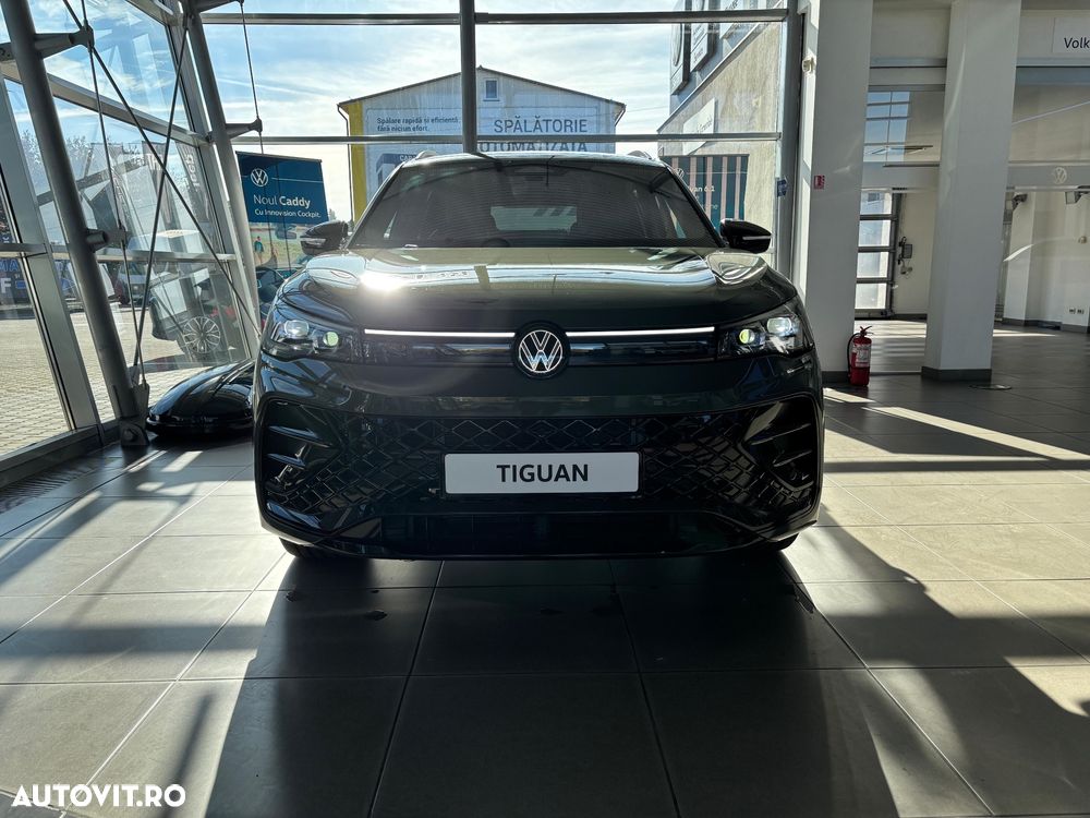 Volkswagen Tiguan - 2
