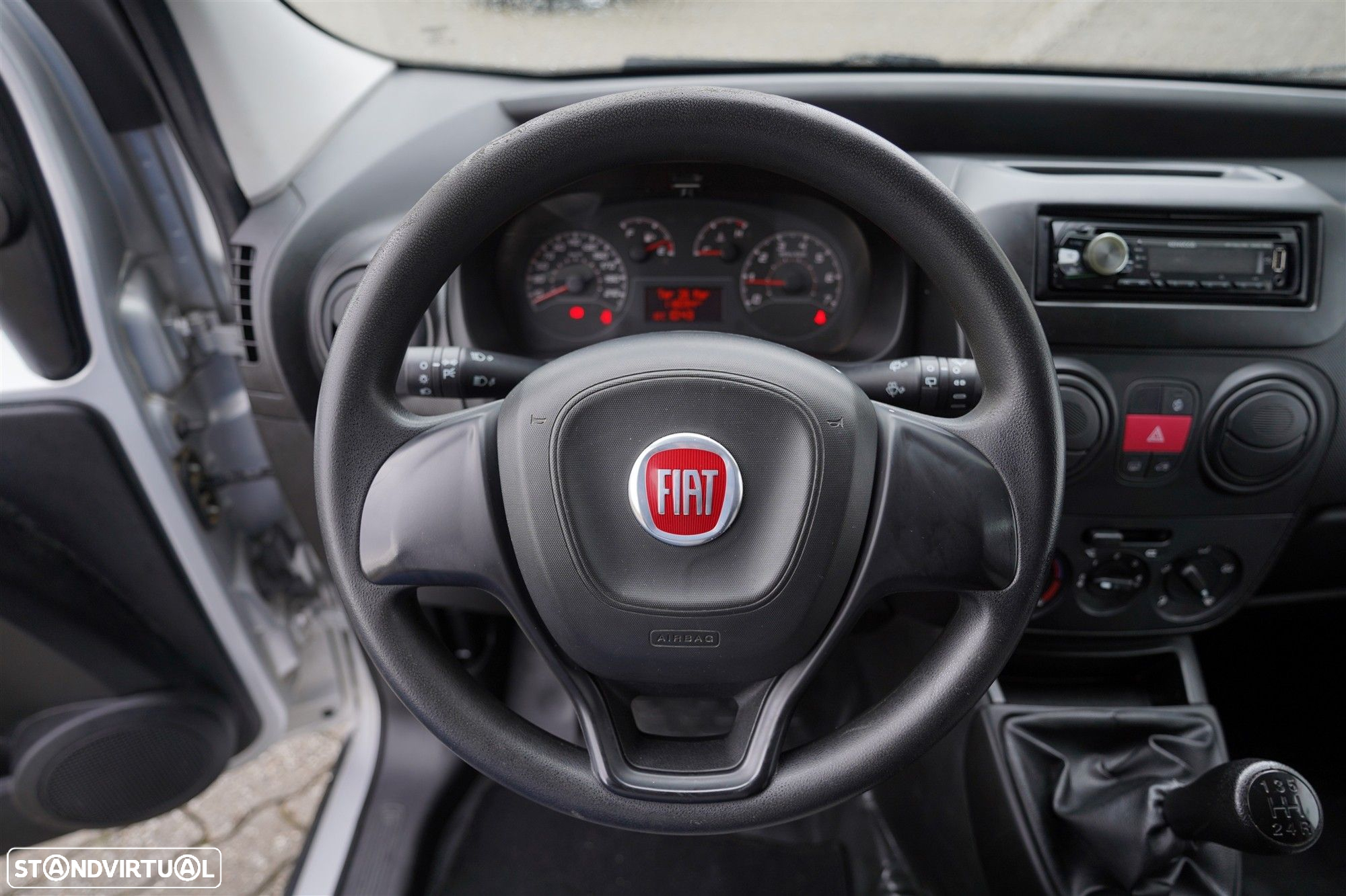 Fiat Fiorino 1.3 M-jet Adventure - 13