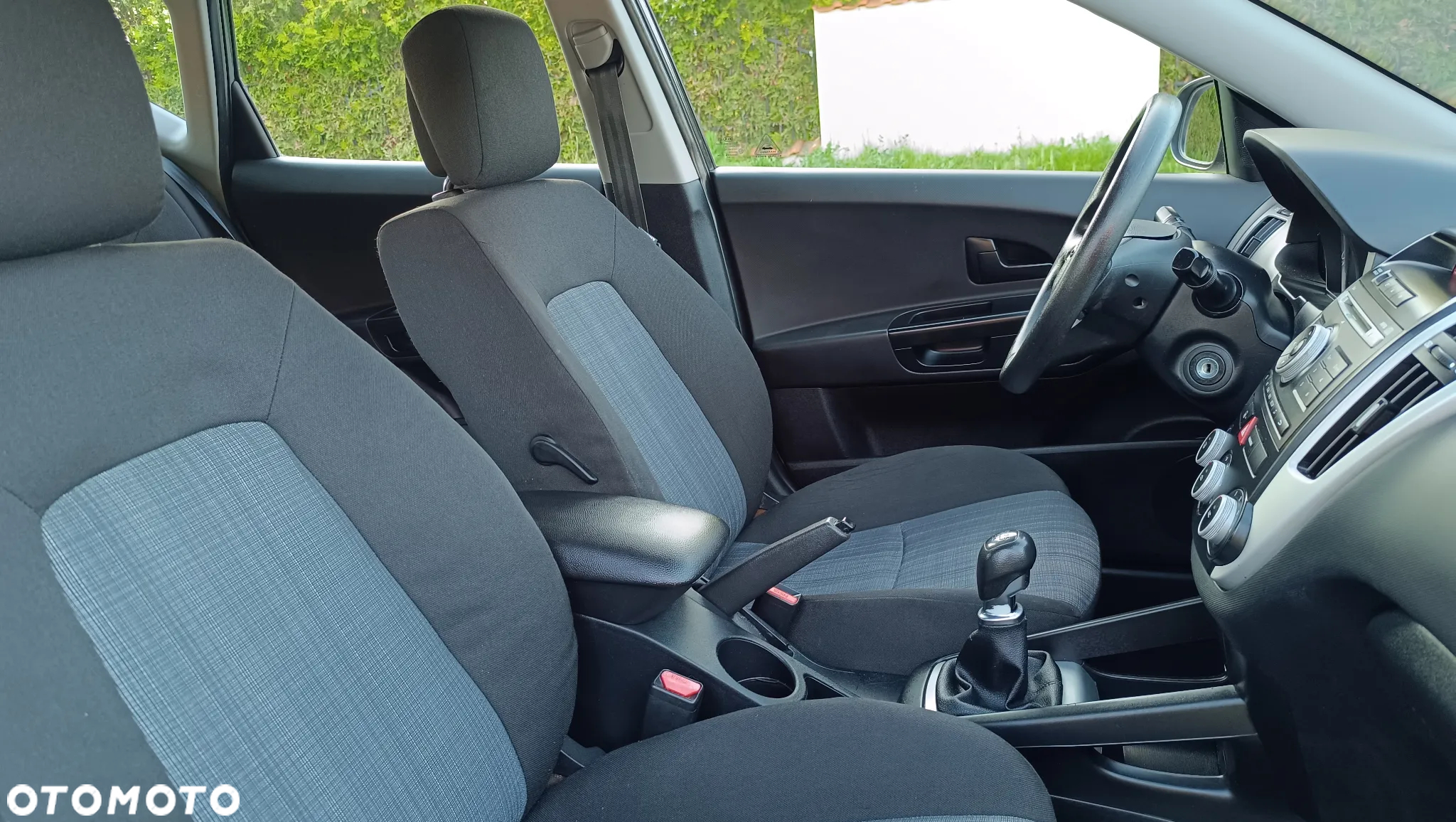 Kia Ceed 1.4 CVVT SW ISG Vision - 11