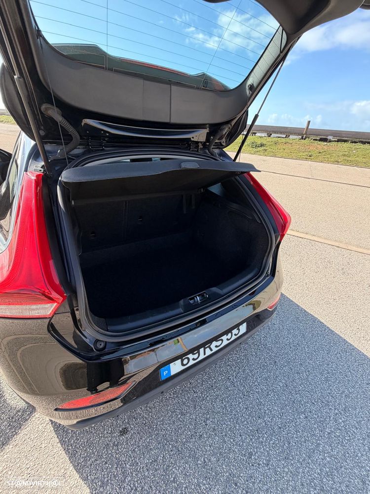 Volvo V40 2.0 D2 Kinetic - 6