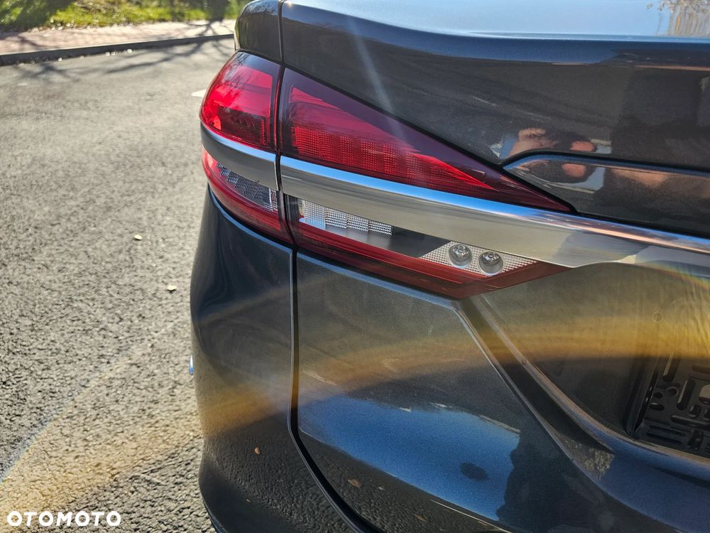 Ford Mondeo 2.0 Hybrid Vignale - 3