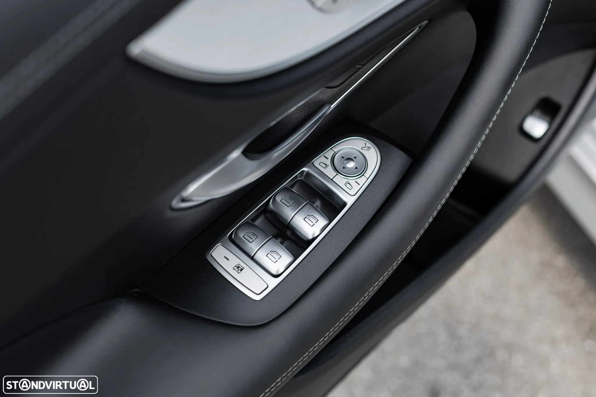 Mercedes-Benz E 53 AMG 4-Matic+ - 16
