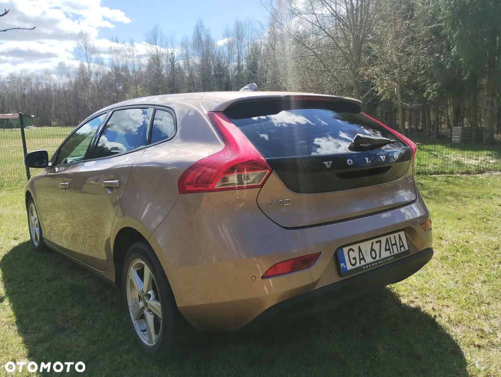 Volvo V40 - 2