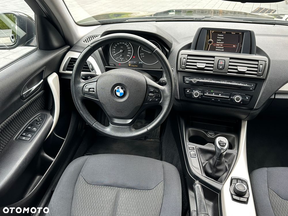 BMW Seria 1 - 15