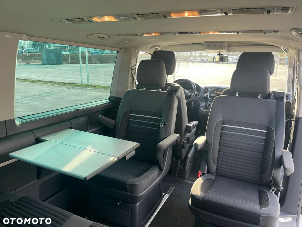 Volkswagen Multivan - 12