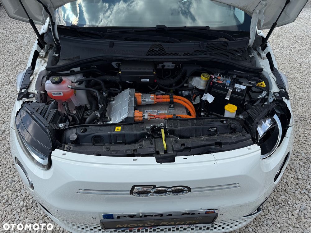 Fiat 500e - 32