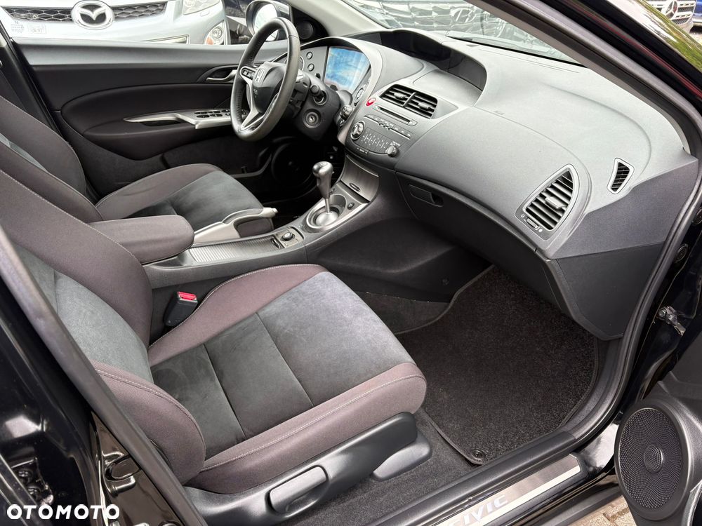 Honda Civic 1.8i-VTEC Executive - 11