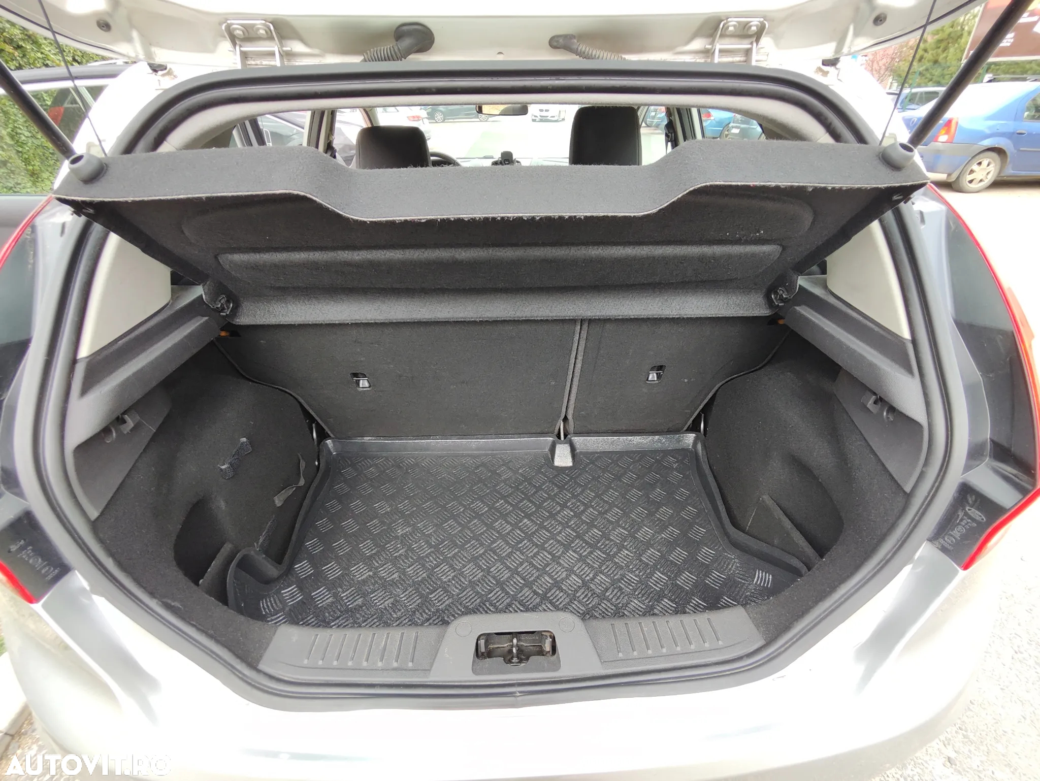 Ford Fiesta 1.0 Trend - 12