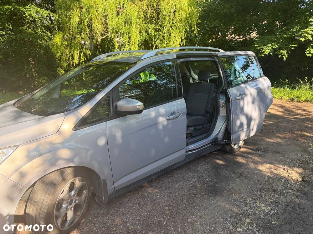 Ford Grand C-MAX - 5