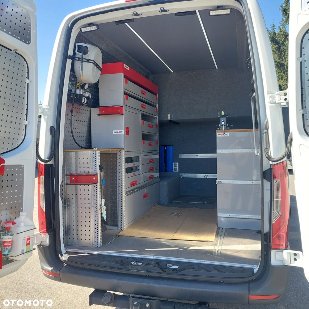 Mercedes-Benz Sprinter - 8