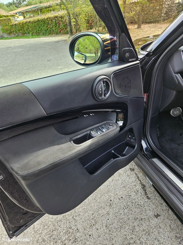 MINI Countryman Cooper SE ALL4 Auto - 16